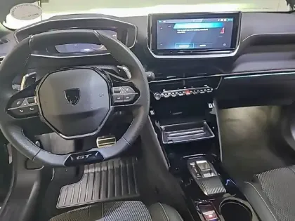 Photo 30 Peugeot 2008  Hybrid 145 e-DCS6