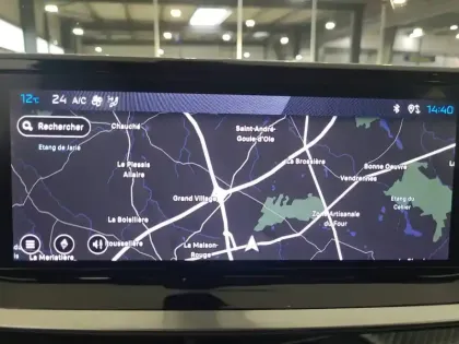 Photo 11 Peugeot 2008  Hybrid 145 e-DCS6