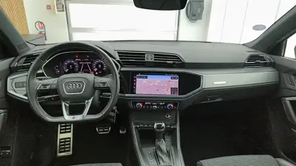 Photo 13 Audi Q3  45 TFSIe 245 ch S tronic 6