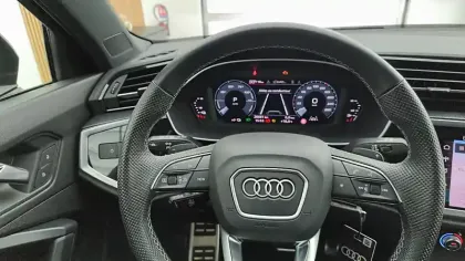 Photo 16 Audi Q3  45 TFSIe 245 ch S tronic 6