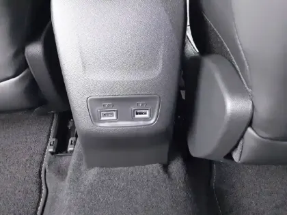 Photo 12 Peugeot 2008  Hybrid 145 e-DCS6