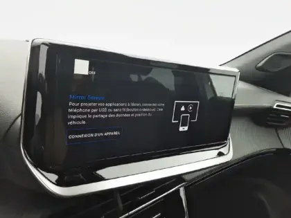 Photo 21 Peugeot 2008  Hybrid 145 e-DCS6