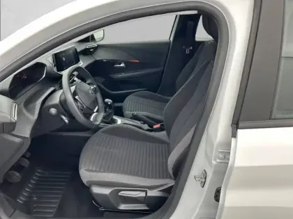Photo 62 Peugeot 208  PureTech 75 S&S BVM5