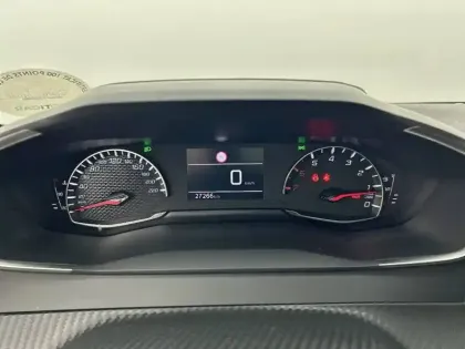 Photo 61 Peugeot 208  PureTech 75 S&S BVM5