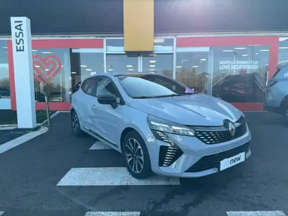 Photo 6 Renault Clio  E-Tech full hybrid 145 ch GSR2