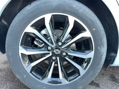 Photo 19 Renault Clio  E-Tech full hybrid 145 ch GSR2