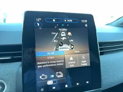 Photo 23 Renault Clio  E-Tech full hybrid 145 ch GSR2