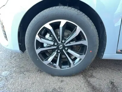 Photo 17 Renault Clio  E-Tech full hybrid 145 ch GSR2