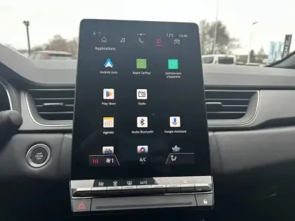 Photo 28 Renault Captur  E-Tech full hybrid 145 ch