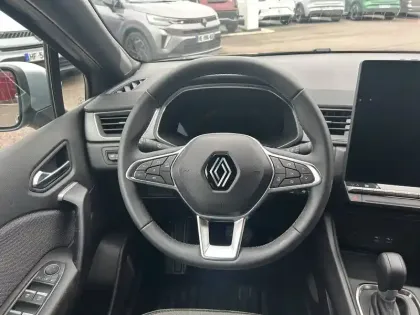 Photo 18 Renault Captur  E-Tech full hybrid 145 ch