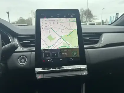 Photo 27 Renault Captur  E-Tech full hybrid 145 ch