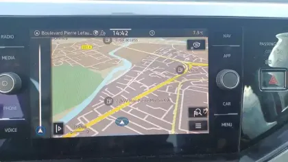 Photo 22 Volkswagen Polo  1.0 TSI 95 S&S DSG7