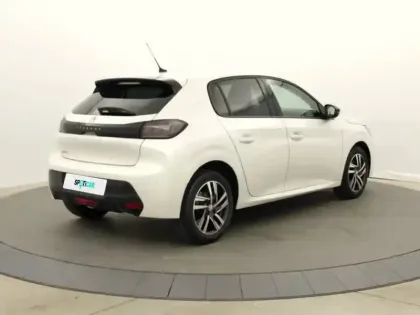 Photo 59 Peugeot 208  PureTech 100 S&S BVM6