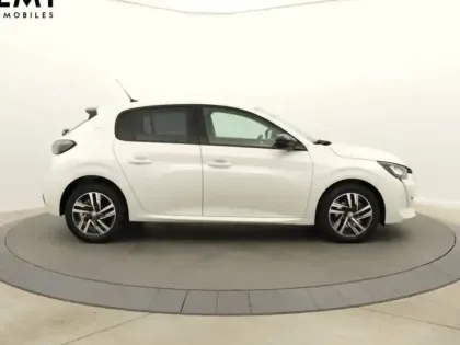 Photo 45 Peugeot 208  PureTech 100 S&S BVM6