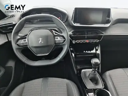 Photo 49 Peugeot 208  PureTech 100 S&S BVM6