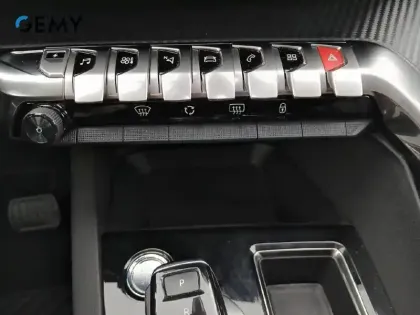 Photo 19 Peugeot 3008  Hybrid 225 e-EAT8