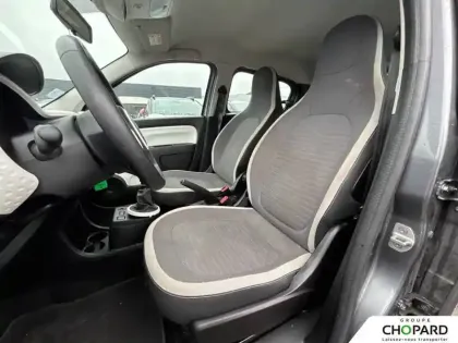 Photo 31 Renault Twingo Gén. III (C07) Ph1 Zen 5