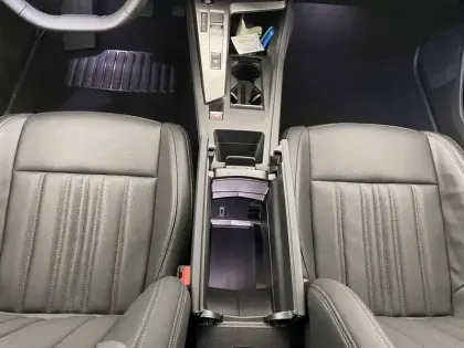 Photo 24 Peugeot 308  Hybrid 145 e-DCS6