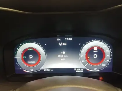 Photo 31 Nissan Juke  HYBRID 143