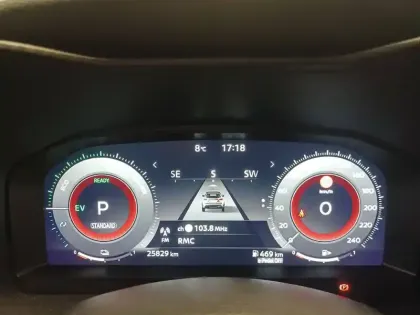 Photo 34 Nissan Juke  HYBRID 143