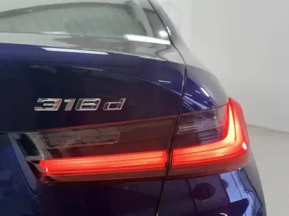 Photo 27 BMW Serie 3 318d 150 ch BVA8