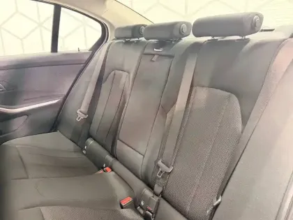 Photo 64 BMW Serie 3 318d 150 ch BVA8