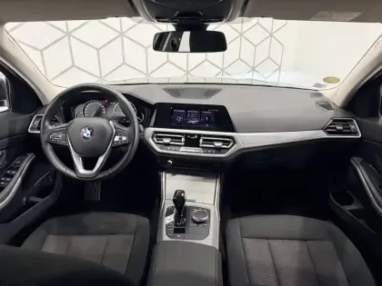 Photo 6 BMW Serie 3 318d 150 ch BVA8