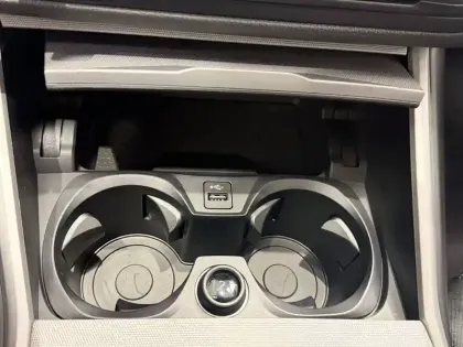 Photo 128 BMW Serie 3 318d 150 ch BVA8