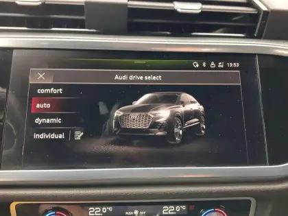 Photo 32 Audi Q3  Sportback 45 TFSIe  245 ch S tronic 6