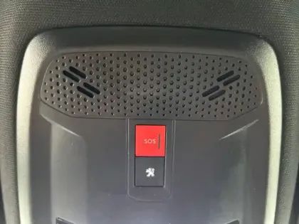 Photo 26 Peugeot 2008  PureTech 130 S&S EAT8