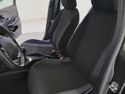 Photo 10 Peugeot 208  PureTech 75 S&S BVM5