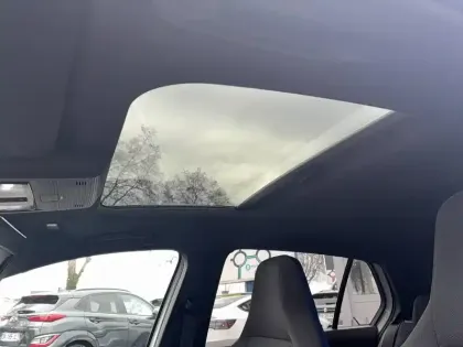 Photo 32 Volkswagen Golf  1.4 Hybrid Rechargeable OPF 245 DSG6