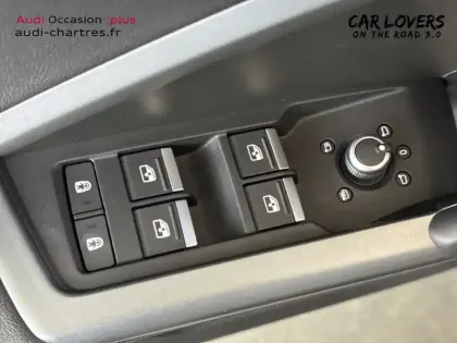 Photo 15 Audi Q3  35 TDI 150 ch S tronic 7