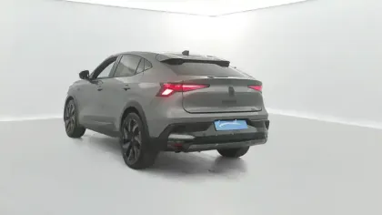 Photo 11 Renault Rafale  E-Tech full hybrid 200 ch