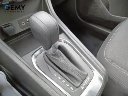 Photo 38 Renault Captur  E-Tech full hybrid 145