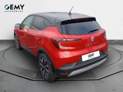 Photo 27 Renault Captur  E-Tech full hybrid 145