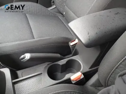 Photo 60 Renault Captur  E-Tech full hybrid 145