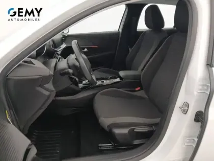 Photo 8 Peugeot 208  Electrique 50 kWh 136ch