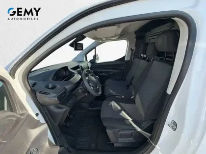 Photo 8 Peugeot Partner  FOURGON STANDARD 650 KG BLUEHDI 100 S&S BVM5