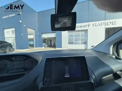 Photo 18 Peugeot Partner  FOURGON STANDARD 650 KG BLUEHDI 100 S&S BVM5