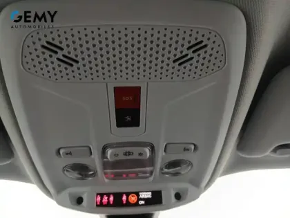 Photo 16 Peugeot 2008  Electrique 136 ch