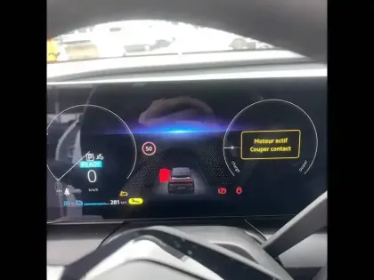 Photo 13 Renault Megane  E-Tech EV60 130ch super charge