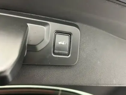 Photo 29 Renault Austral  full hybrid E-Tech 200 ch