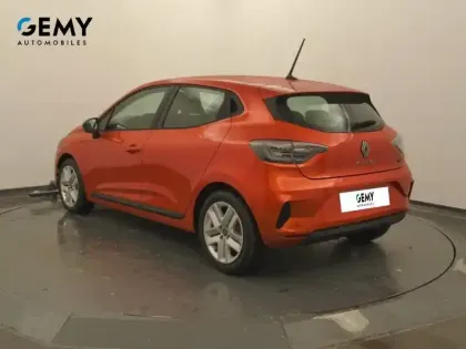 Photo 6 Renault Clio  E-Tech full hybrid 145 ch GSR2