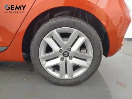 Photo 10 Renault Clio  E-Tech full hybrid 145 ch GSR2