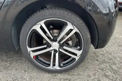 Photo 34 Peugeot 208  PureTech 110ch S&S BVM6