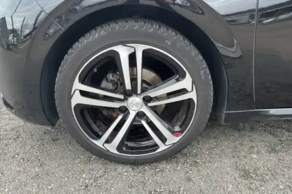 Photo 54 Peugeot 208  PureTech 110ch S&S BVM6