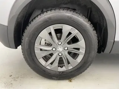 Photo 18 Peugeot 2008  PureTech 100 S&S BVM6