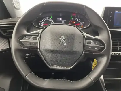 Photo 54 Peugeot 2008  PureTech 100 S&S BVM6