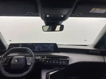 Photo 93 Peugeot 3008  Hybrid 145 e-DCS6